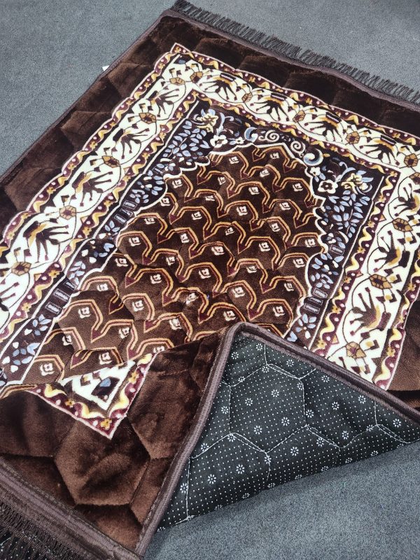 High Quality China Soft Prayer JayNamaz | Prayer Mat (Blanket  JayNamaj)| Mash Jaynamaz- extra soft different Colors-1 piece - Image 6
