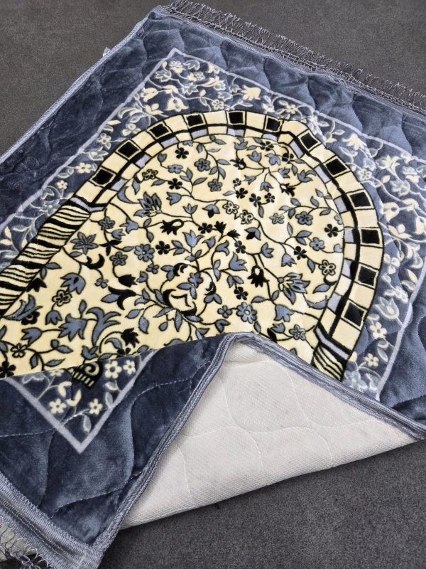 High Quality China Soft Prayer JayNamaz | Prayer Mat (Blanket  JayNamaj)| Mash Jaynamaz- extra soft different Colors-1 piece - Image 11